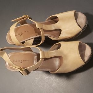 Faded glory size 10 clogs